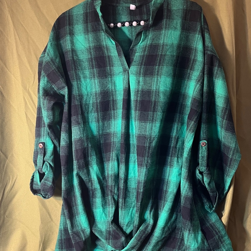 Acting Pro Green and Black Top